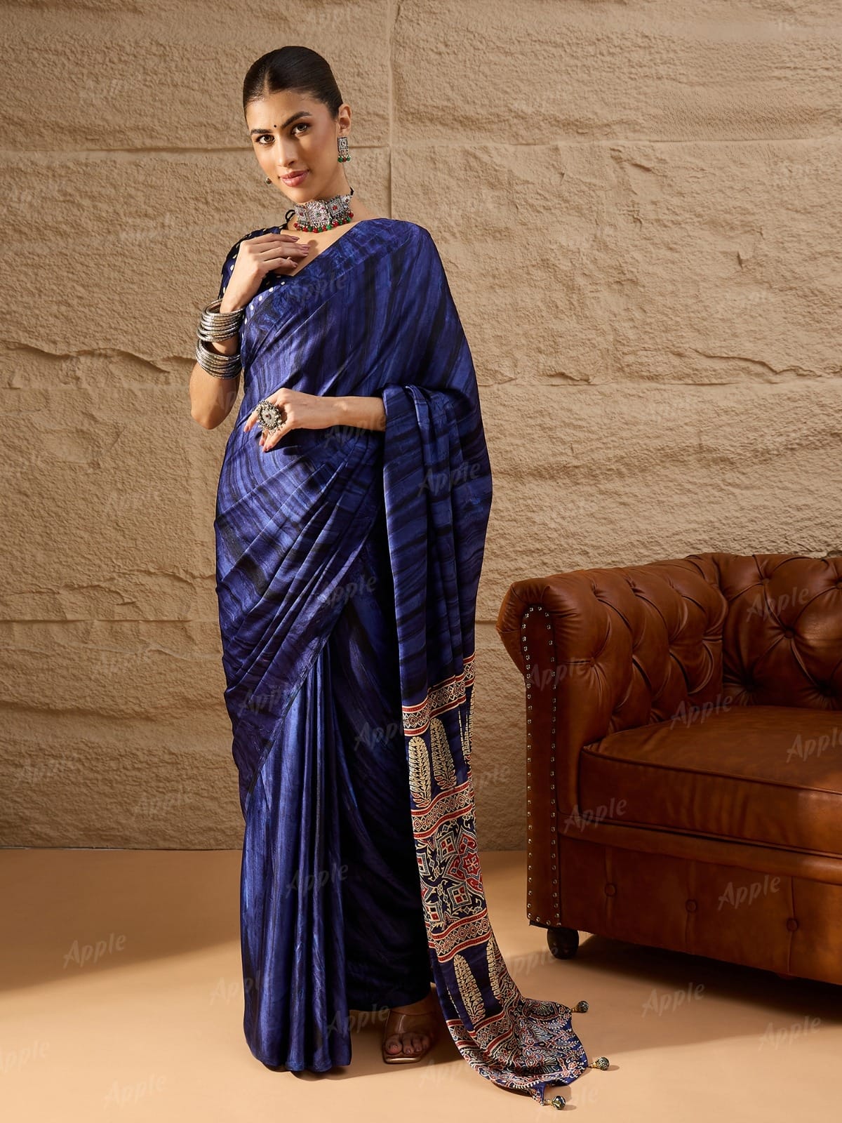 Royal Navy Blue Silk Saree with Traditional Printed Border & Pallu – Wedding & Party Wear Collection